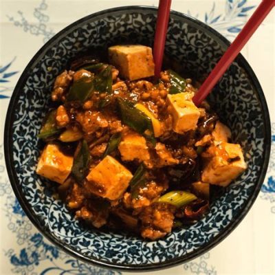  Le Tofu Mapo à la Suqian:  Une Explosion de Goûts Picquants et Savoureux en Une Seule Bouche !