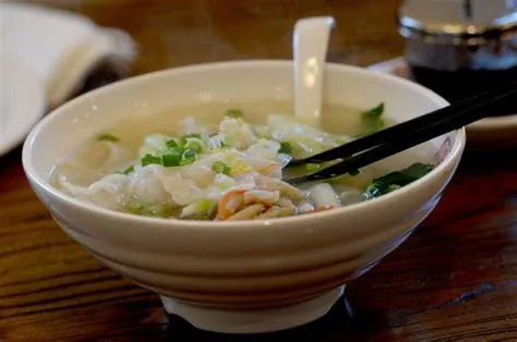   Le Soupe de poisson aux nouilles Wenzhou : Une explosion de saveurs marines enveloppées dans une douceur réconfortante!